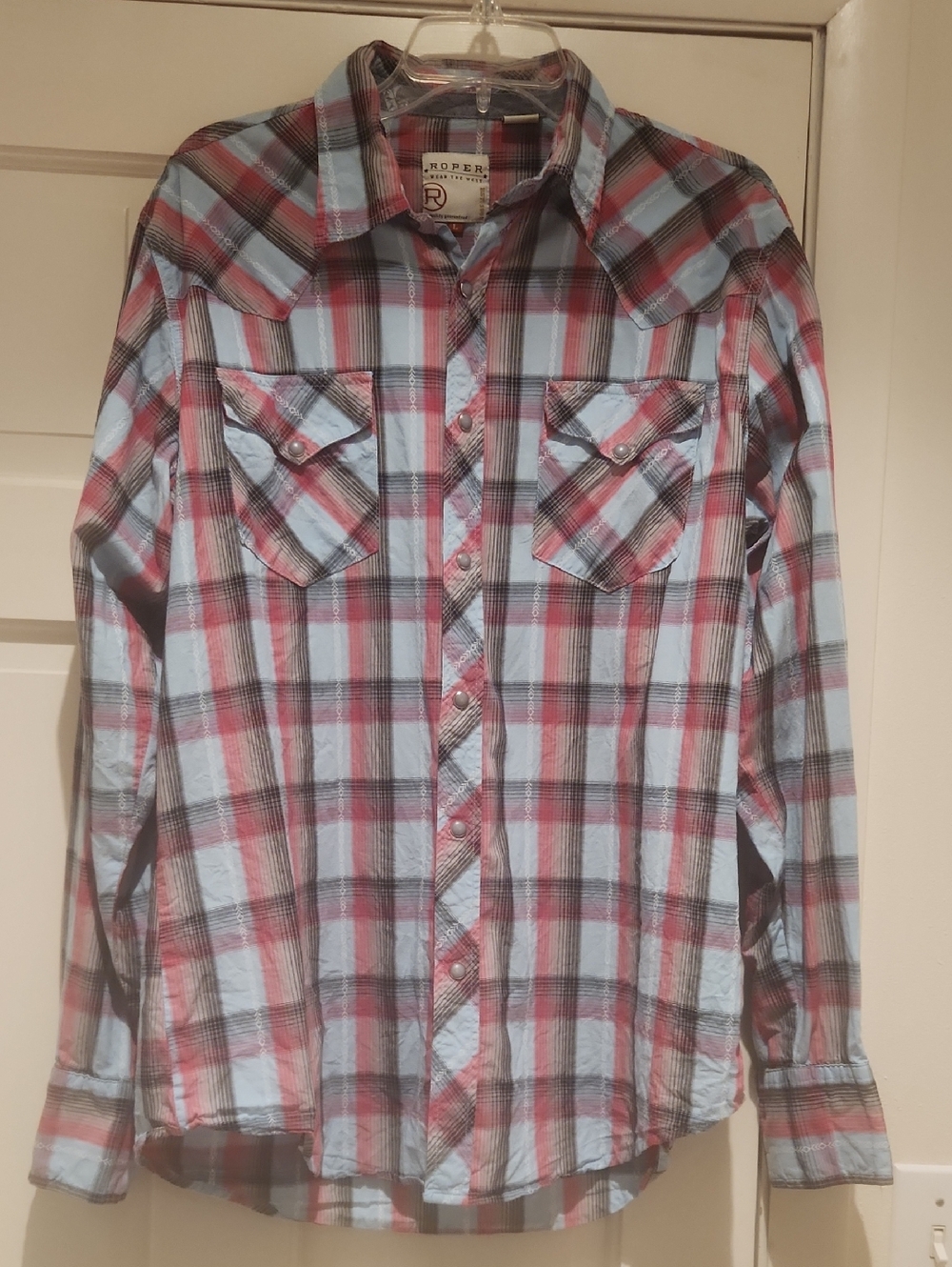 Roper Men's Light Blue and Red Plaid Western Pearl Snap Shirt Size L